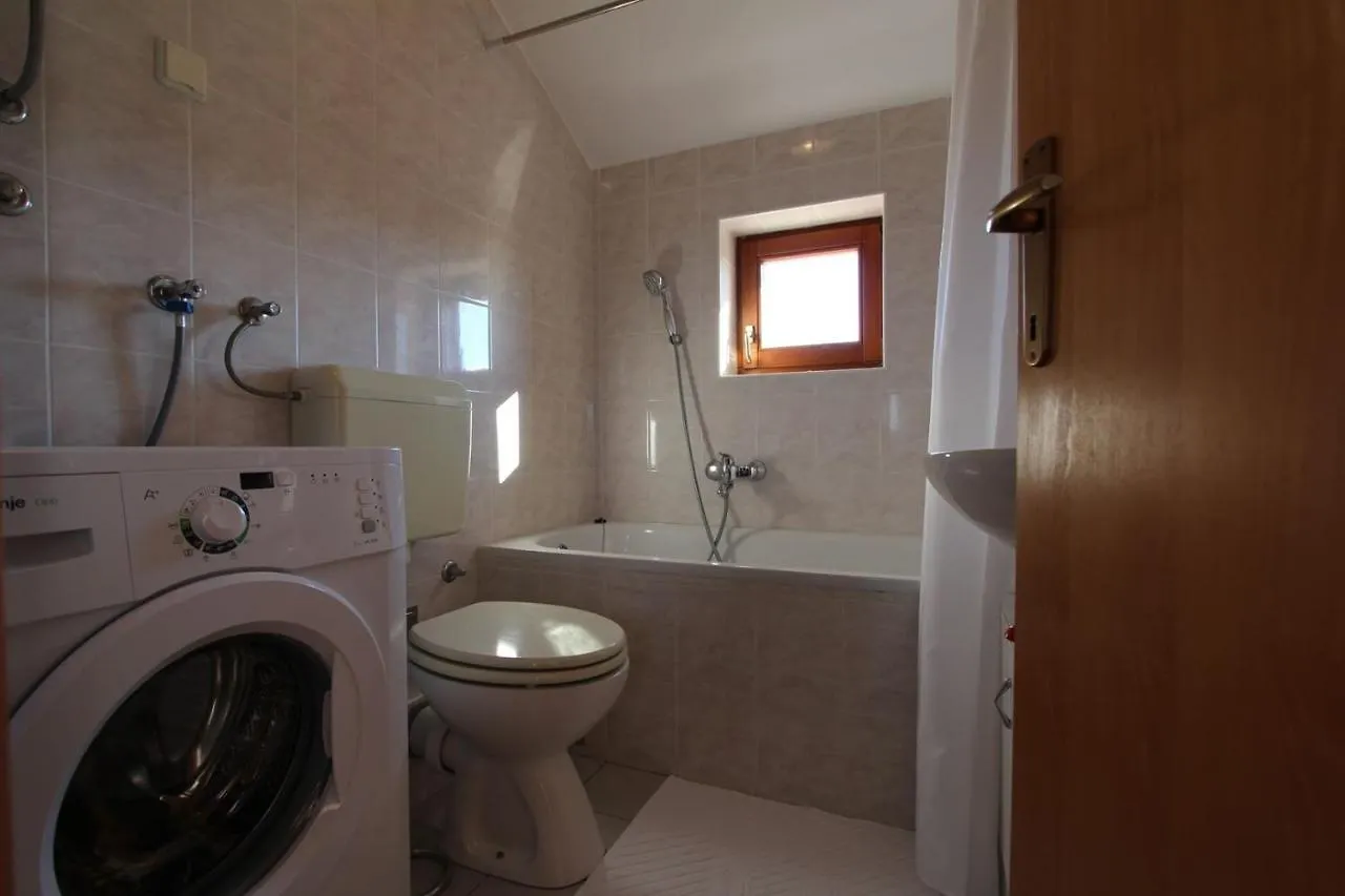 Apartments Valdina Malinska