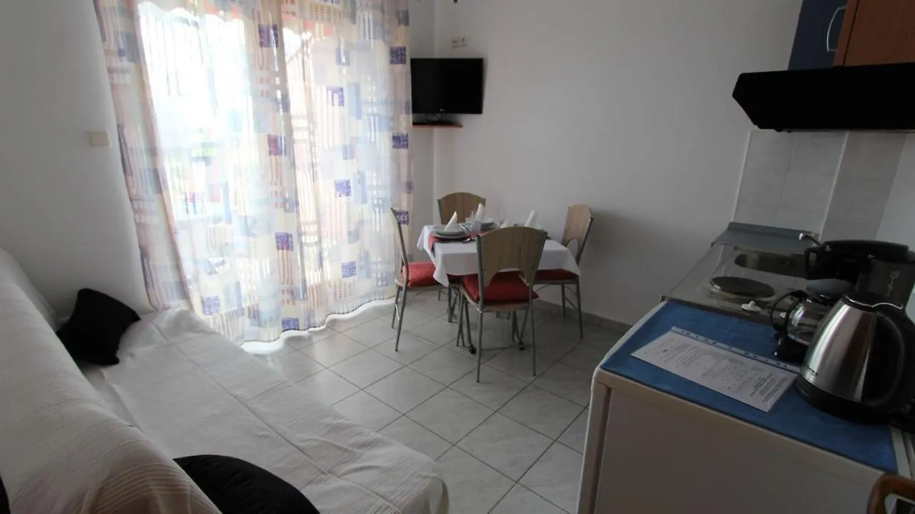 Apartments Valdina Malinska Guest house