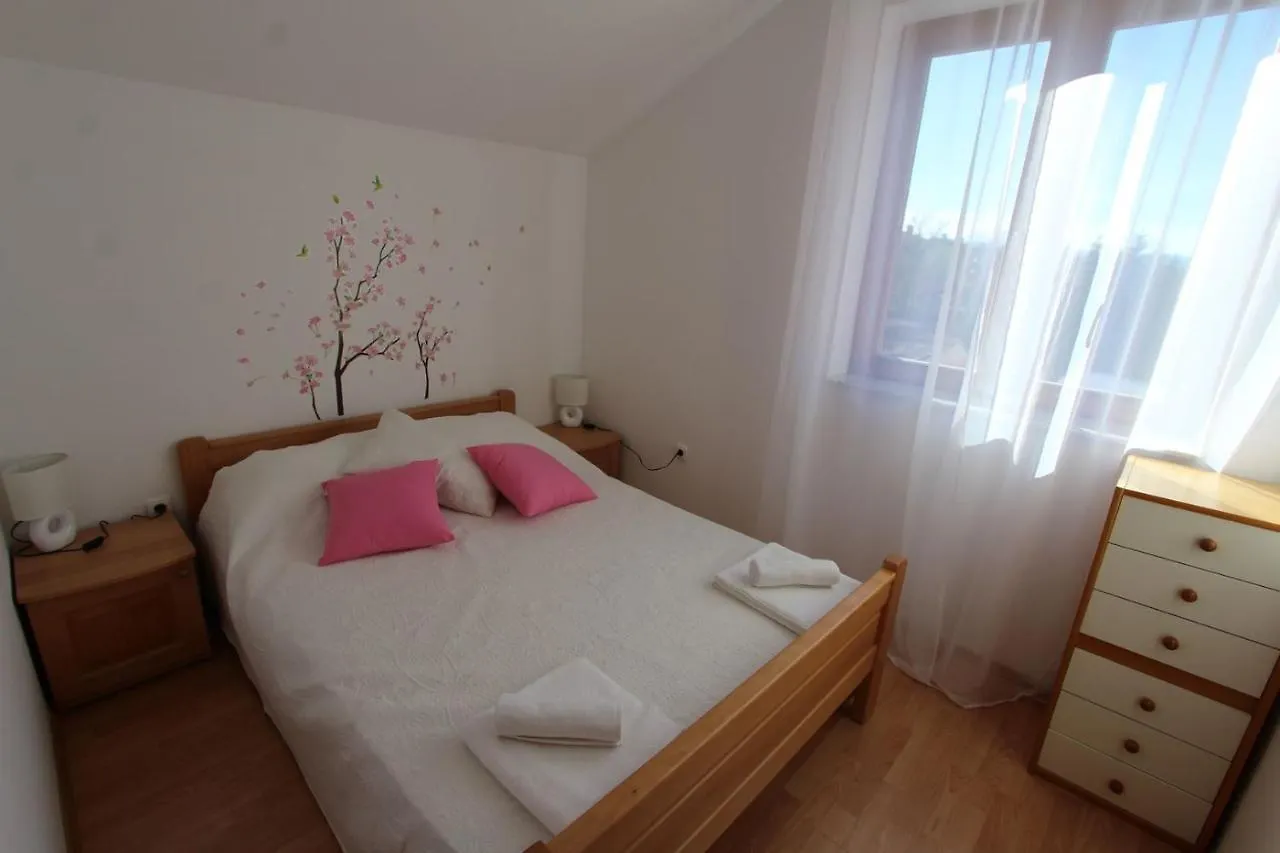 Apartments Valdina Malinska Croatia